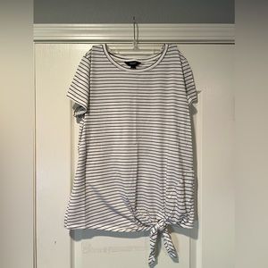 Simply Vera t-shirt, size L white with black stripes